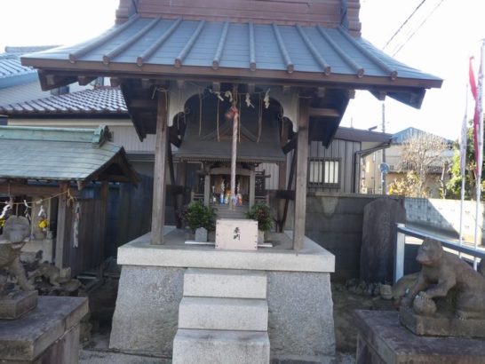 六実稲荷神社（松戸市六実）