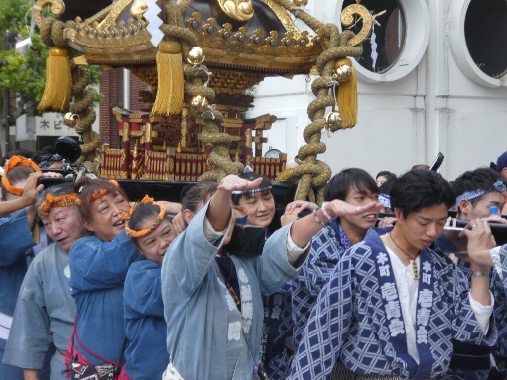 松戸神社　御祭禮　神輿渡御　キテミテマツド広場