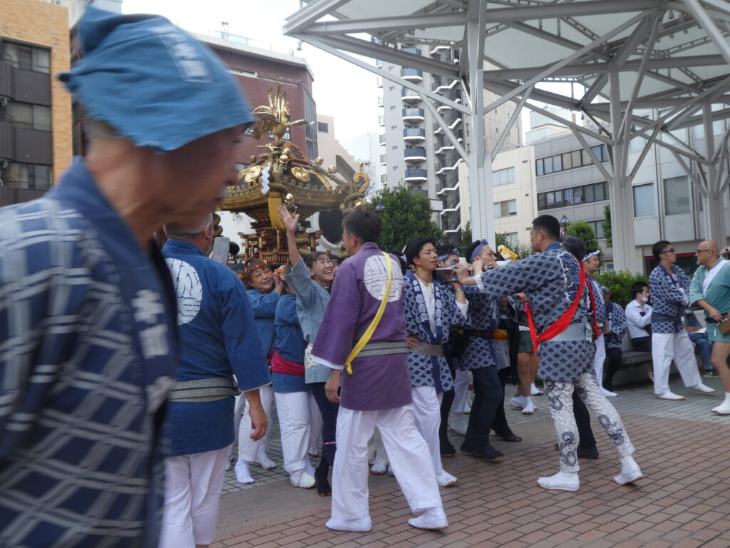 松戸神社　御祭禮　神輿渡御　キテミテマツド広場