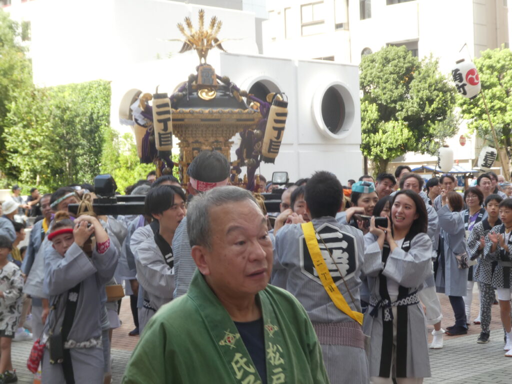 松戸神社　御祭禮　神輿渡御　キテミテマツド広場