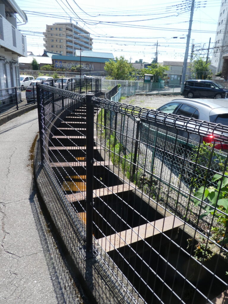 松戸に神田川が流れていることを知っていますか？私は東京の神田川をカヌーで下ったことがあります