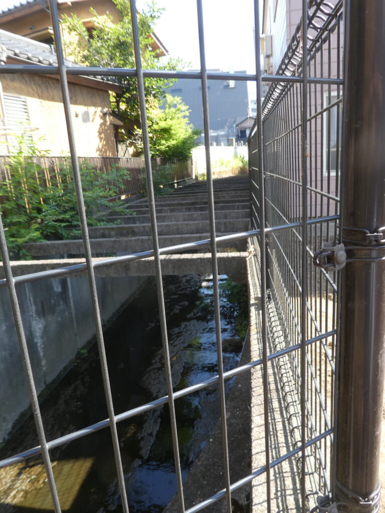 松戸に神田川が流れていることを知っていますか？私は東京の神田川をカヌーで下ったことがあります