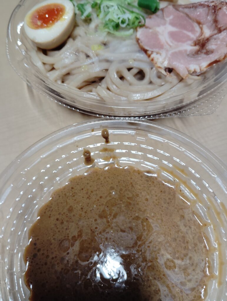 セブンイレブン とみ田監修 濃厚豚骨魚介 冷しつけ麺