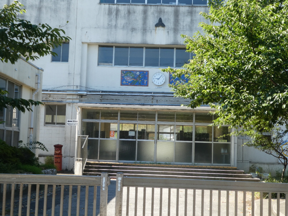 松戸市立南部小学校(松戸市小山)