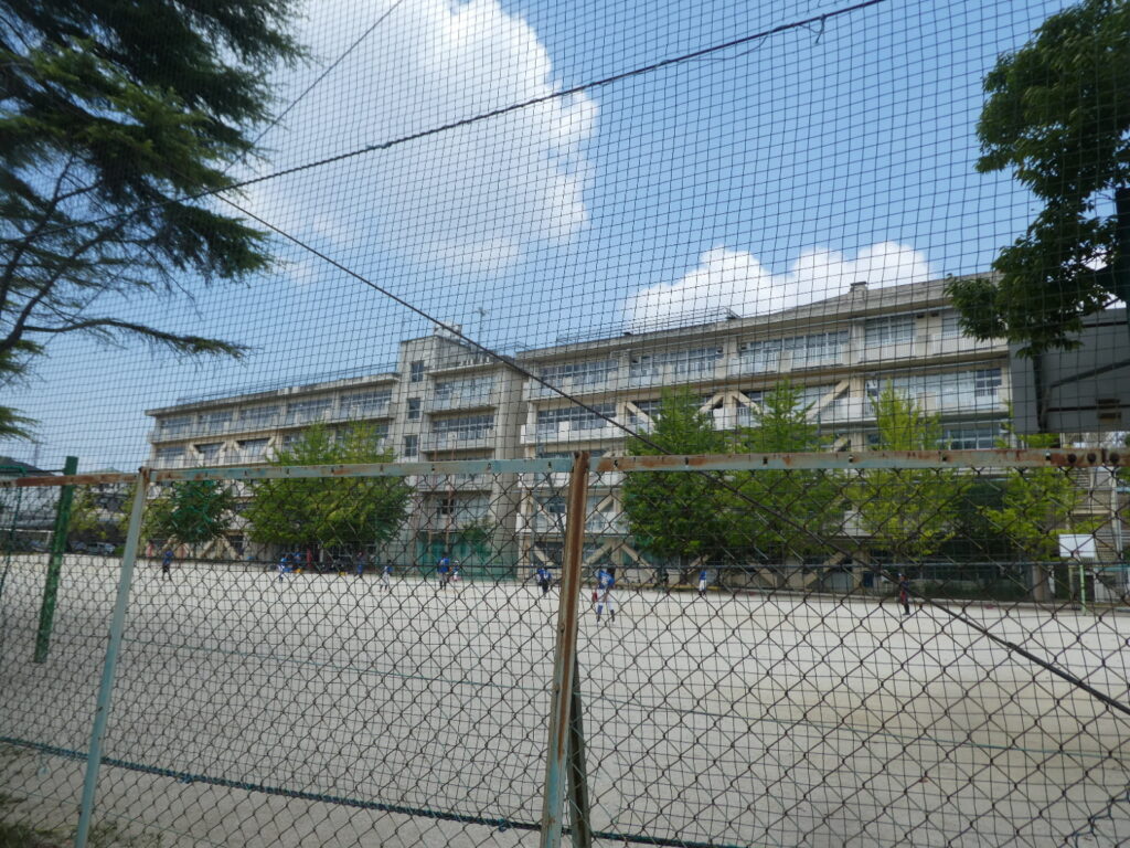 松戸市立殿平賀小学校（松戸市殿平賀）