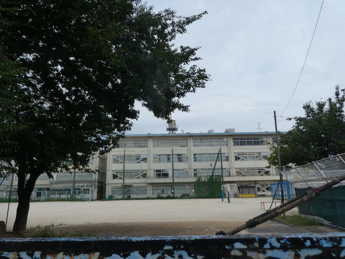 松戸市立松ケ丘小学校（松戸市松戸新田）