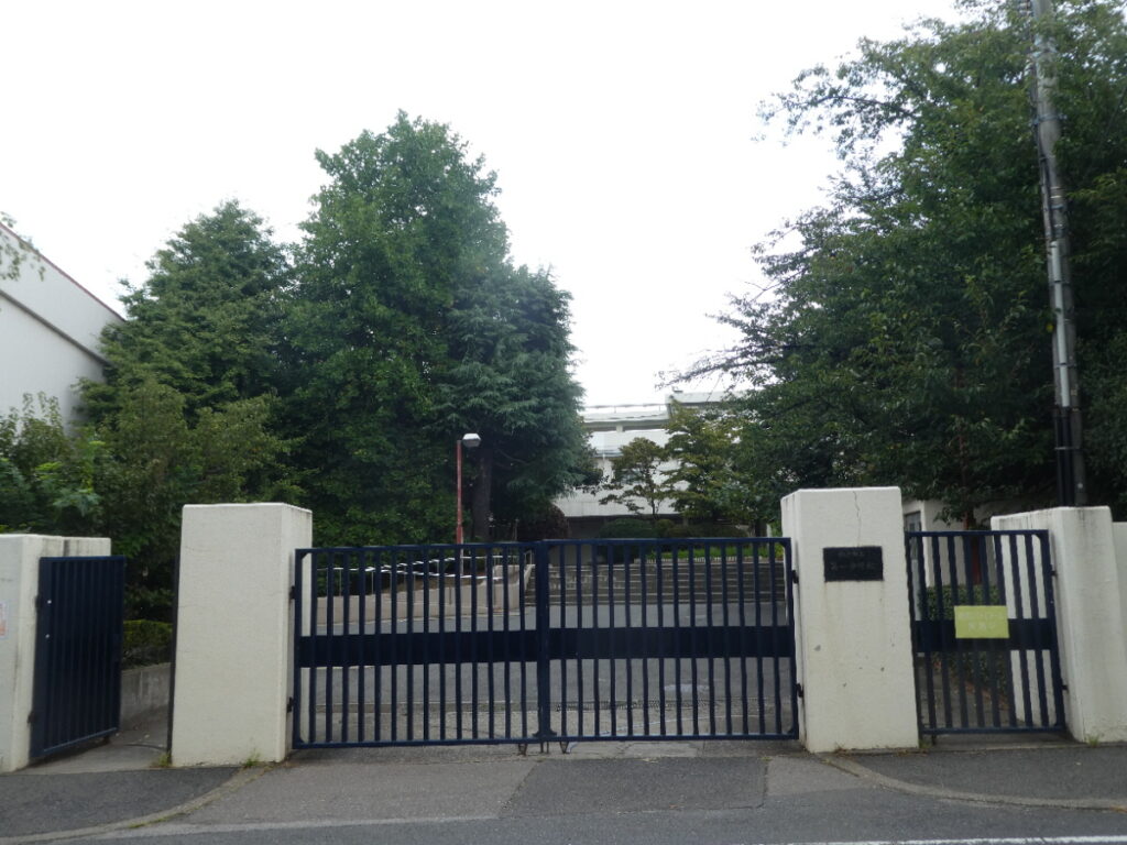 松戸市立第一中学校(松戸市岩瀬)