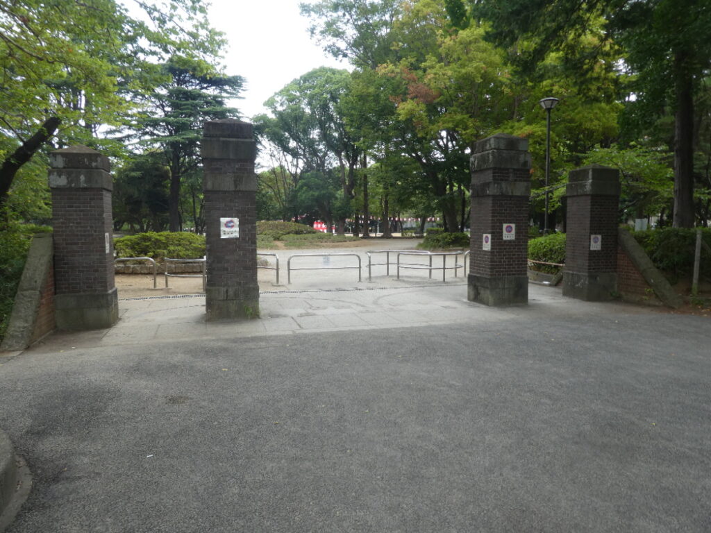 松戸中央公園正門門柱(旧陸軍工兵学校正門門柱)
