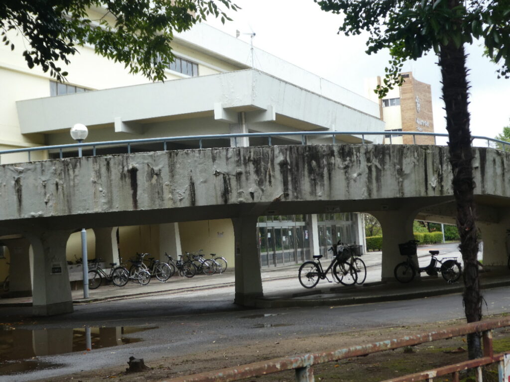 千葉県立松戸高等学校（松戸市中和倉）