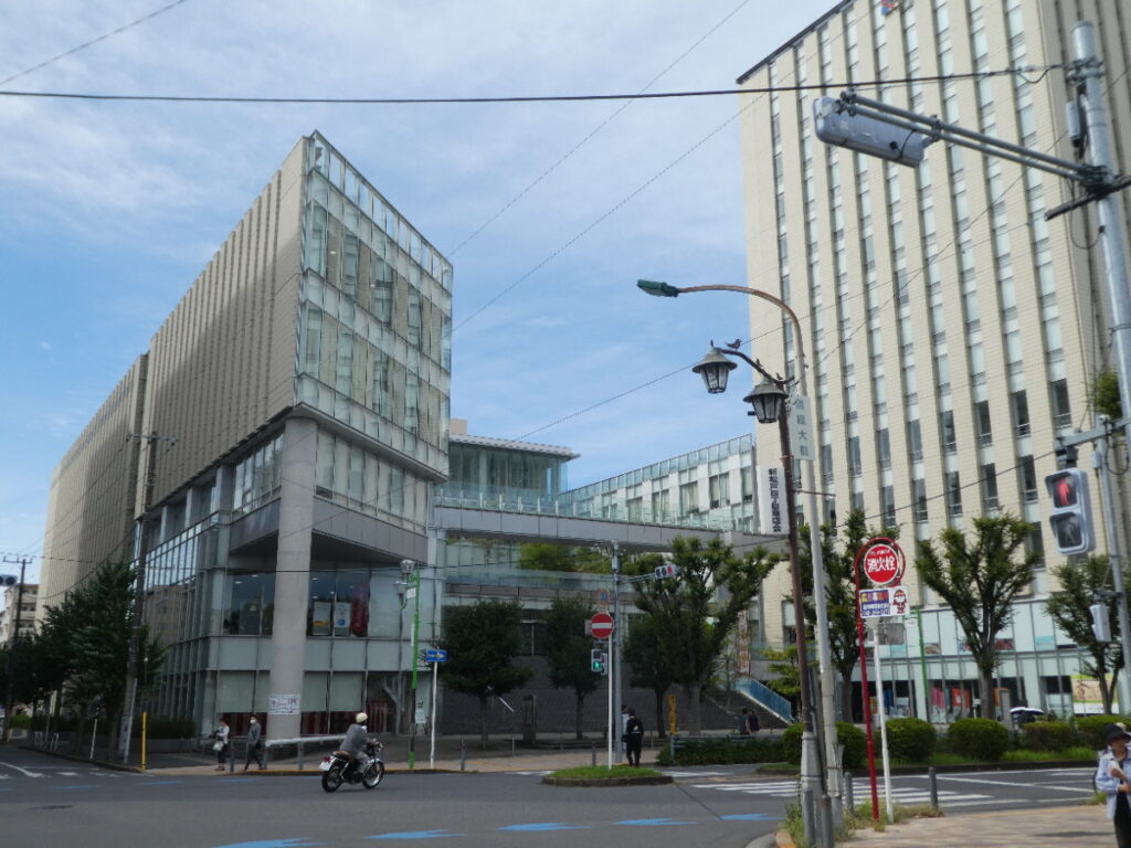 流通経済大学　新松戸キャンパス（松戸市新松戸）
