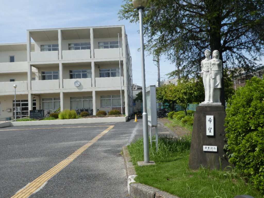 松戸市立小金中学校(松戸市新松戸北)