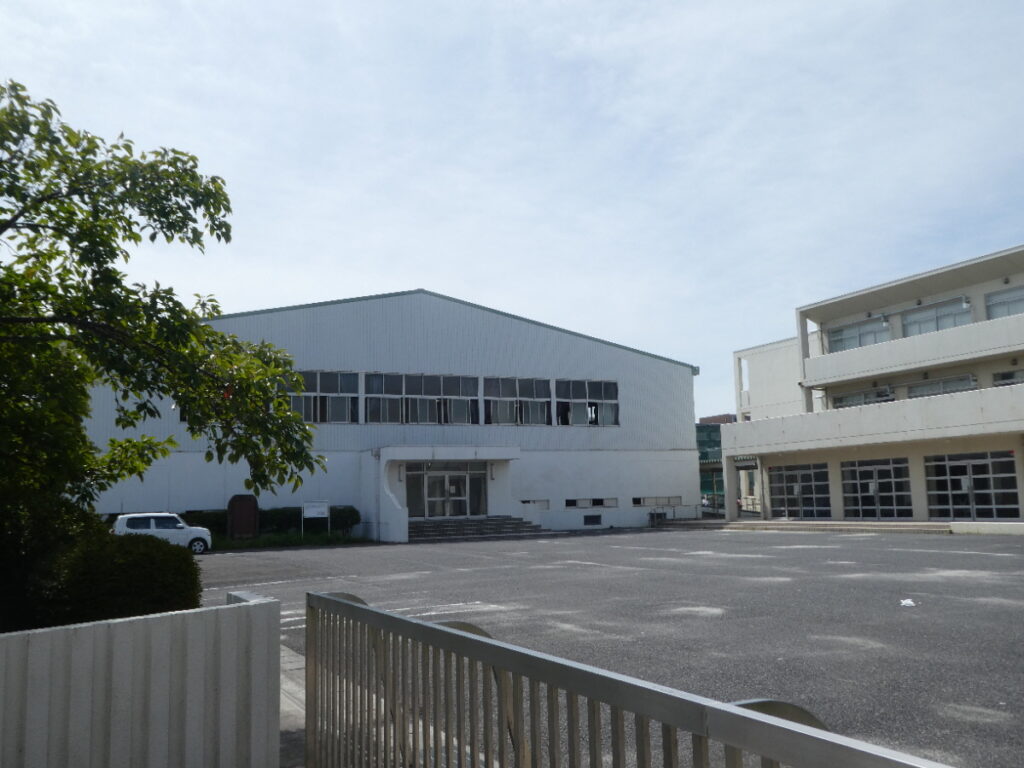 松戸市立小金中学校(松戸市新松戸北)