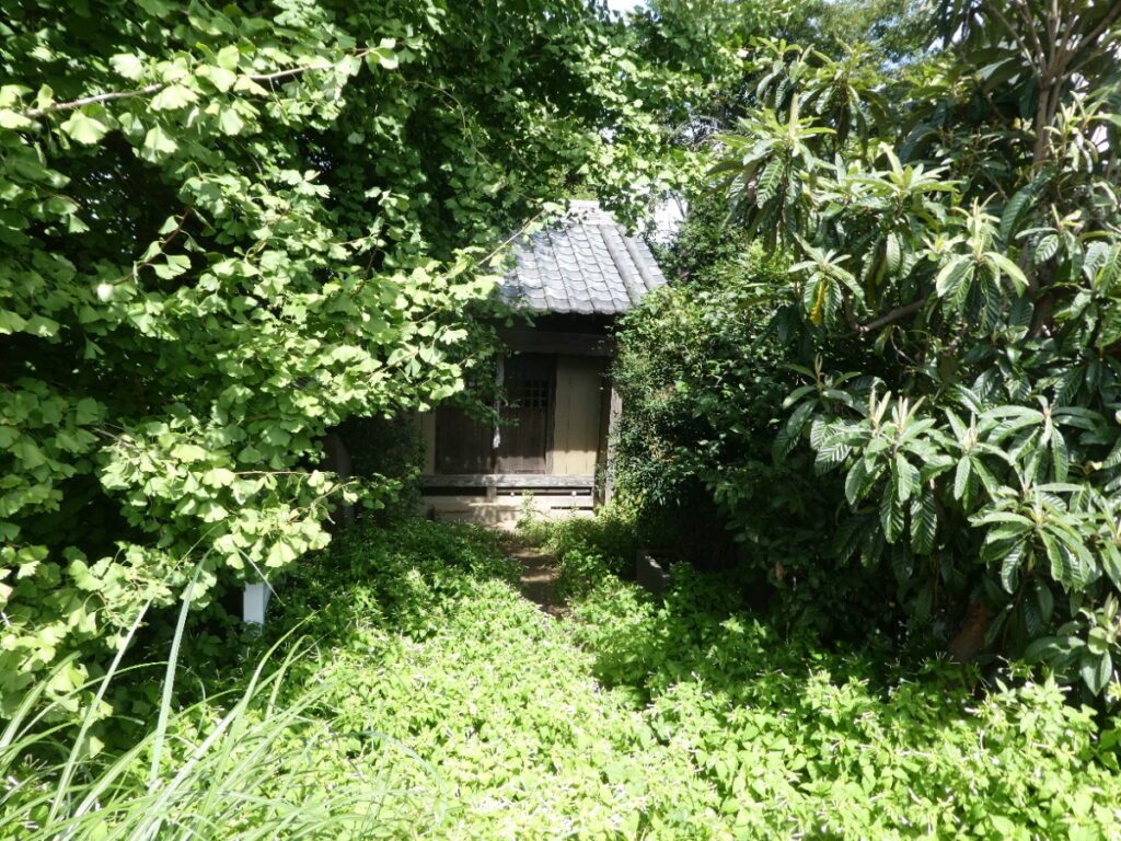 平戸弁天（松戸市大金平）
