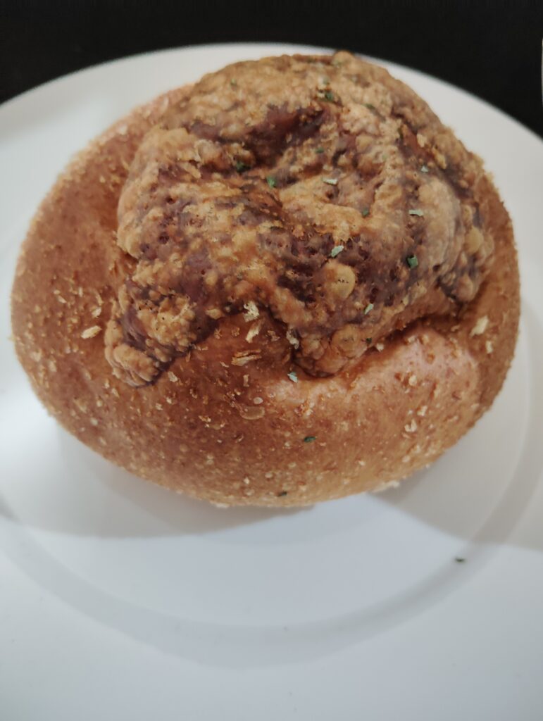 Merci life organics(メルシーライフオーガニックス)牛すじ入りメルシーチーズカレーパン