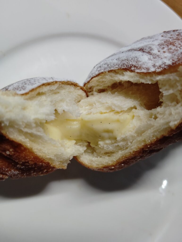 Merci life organics(メルシーライフオーガニックス)もちもちカスタードクリームクロワッサンドーナッツ