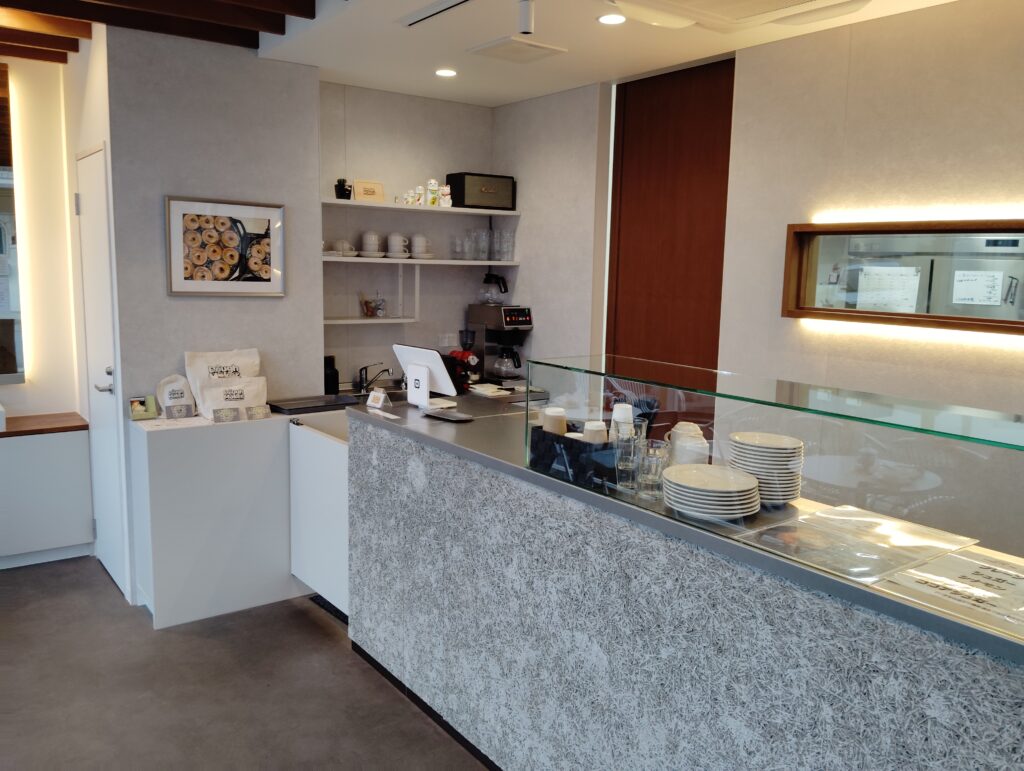 みのり台のdoughmakerドゥーメーカーで朝ドーナツしてきた