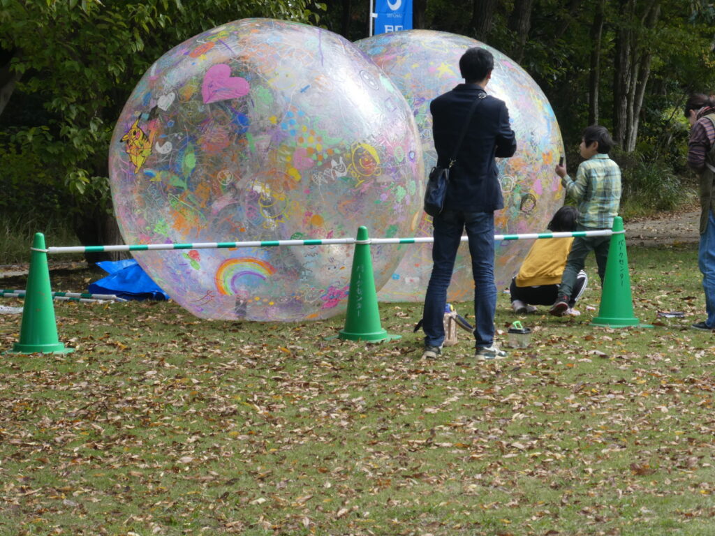 「松戸アートピクニック2025～あそびの遠近法～」動く対話プロジェクト