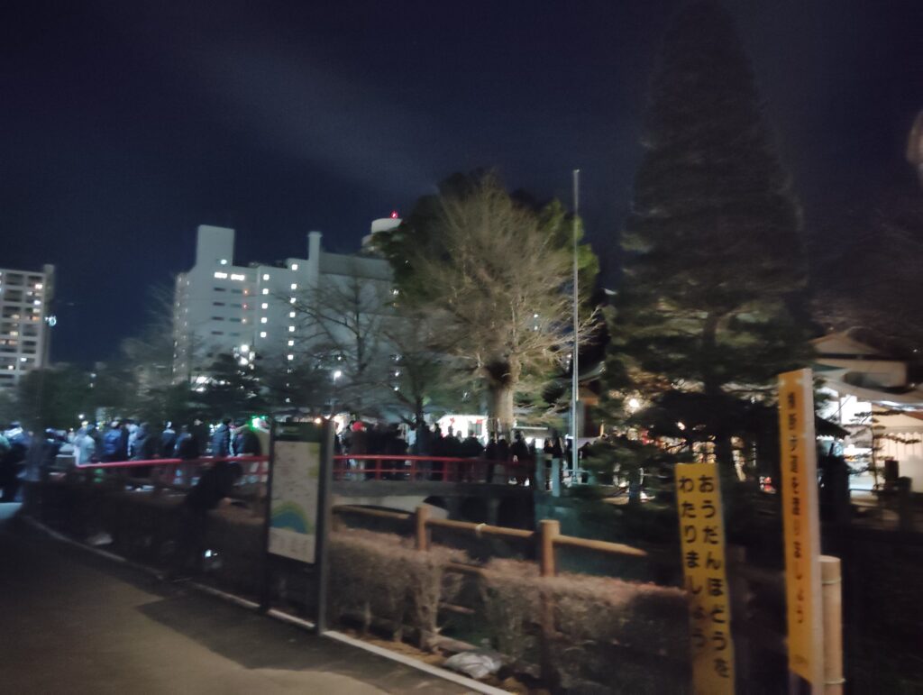 新年10分前の松戸神社