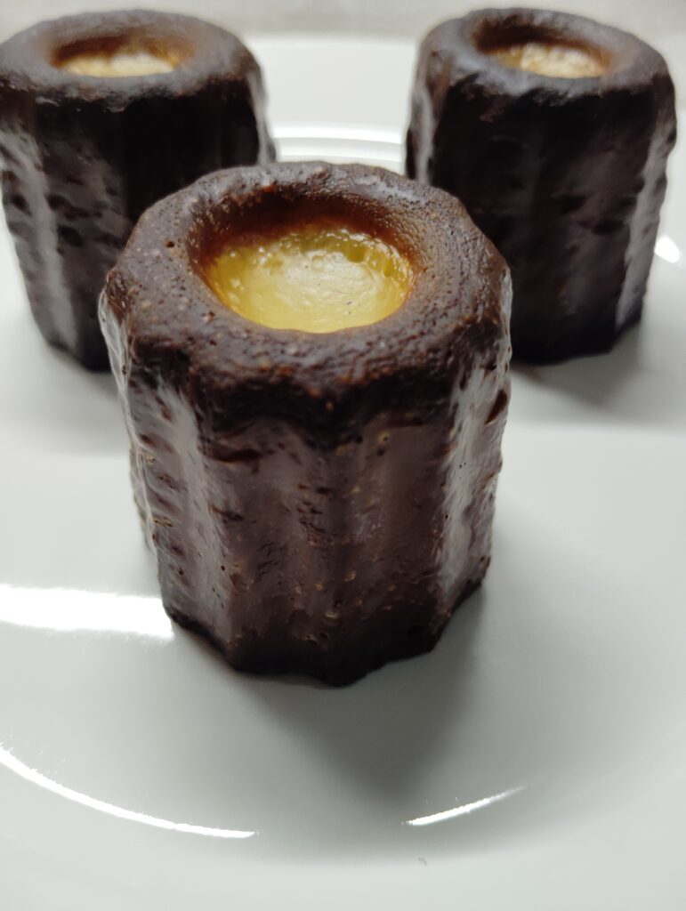 KURAMAE CANNELE (蔵前カヌレ・クラマエカヌレ)