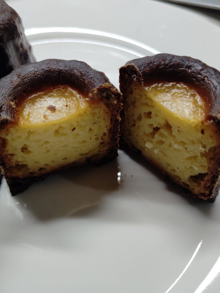 KURAMAE CANNELE (蔵前カヌレ・クラマエカヌレ)