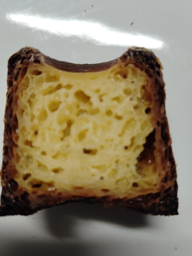 KURAMAE CANNELE (蔵前カヌレ・クラマエカヌレ)